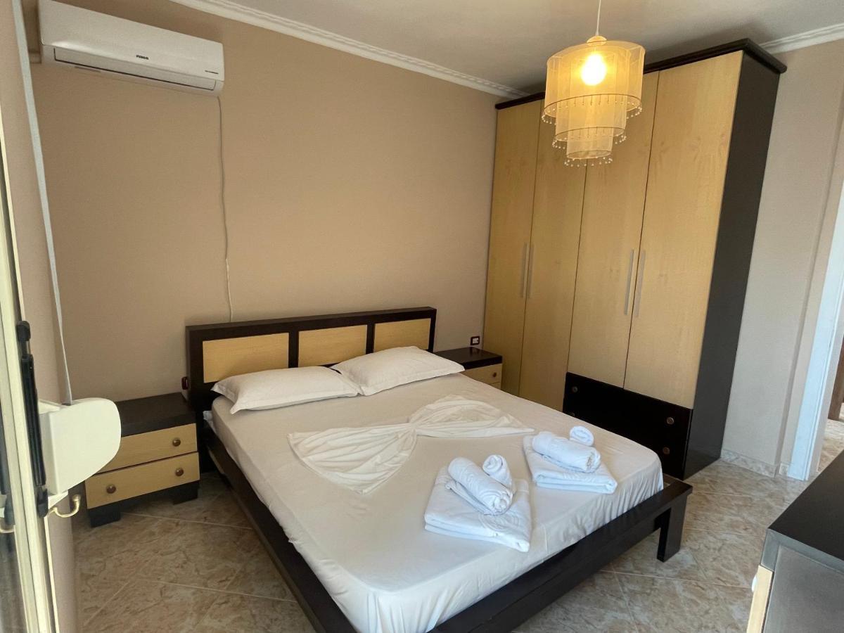 Sea View Apartment Vlorë Exterior foto